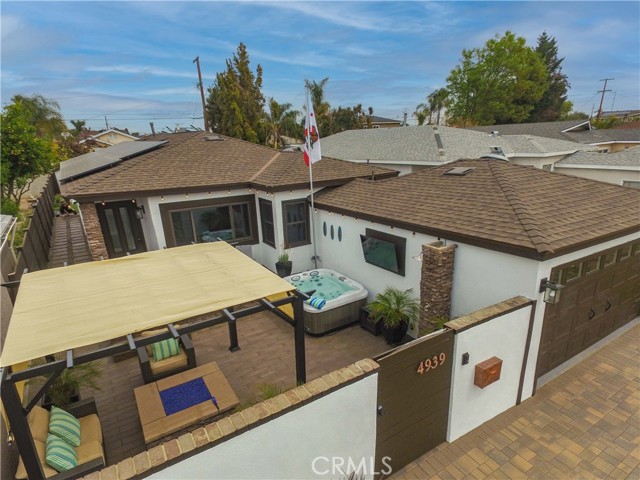 4 Bed Home for Sale in Hawthorne, California