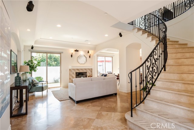 2104 Warfield Avenue, Redondo Beach, California 90278, 5 Bedrooms Bedrooms, ,2 BathroomsBathrooms,Residential,Sold,Warfield,SB20202226