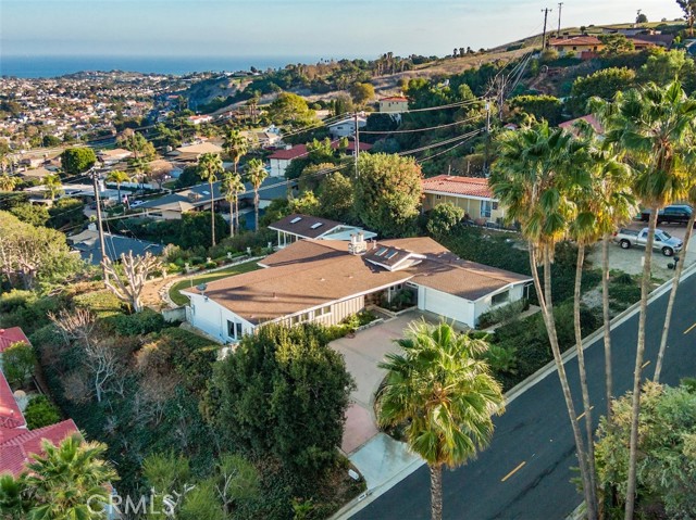 2206 Daladier Drive, Rancho Palos Verdes, California 90275, 3 Bedrooms Bedrooms, ,2 BathroomsBathrooms,Residential,Sold,Daladier,PV21028080