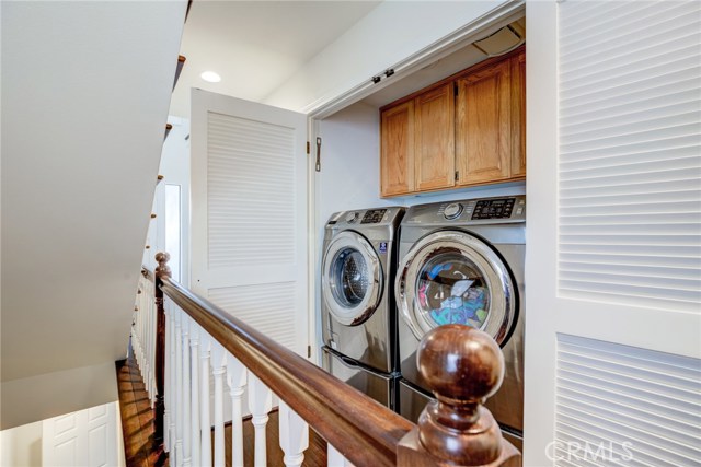 111 Guadalupe Avenue, Redondo Beach, California 90277, 4 Bedrooms Bedrooms, ,3 BathroomsBathrooms,Residential,Sold,Guadalupe,SB20243736