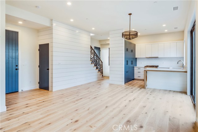 2310 Carnegie Lane, Redondo Beach, California 90277, 4 Bedrooms Bedrooms, ,3 BathroomsBathrooms,Residential,Sold,Carnegie,SB18154472