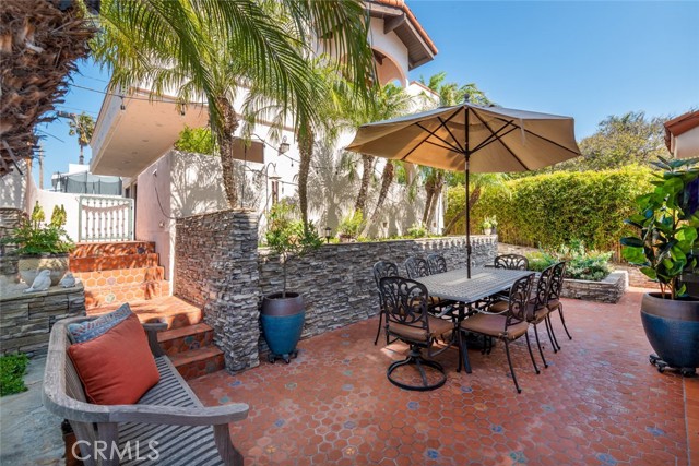 619 Avenue B, Redondo Beach, California 90277, 5 Bedrooms Bedrooms, ,3 BathroomsBathrooms,Residential,Sold,Avenue B,SB21044524