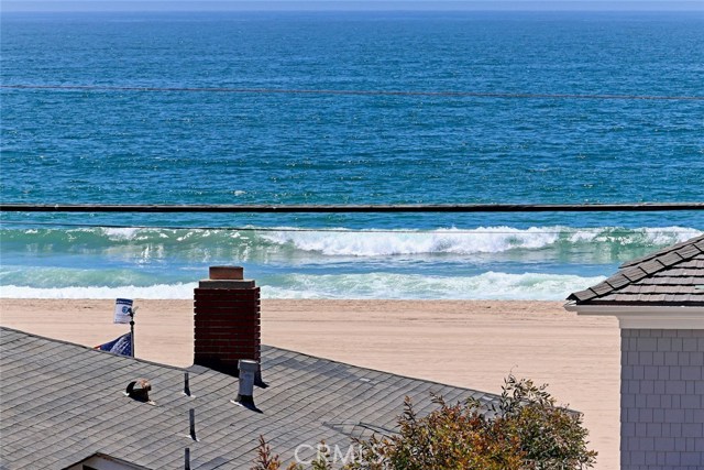 2722 Hermosa Avenue, Hermosa Beach, California 90254, 4 Bedrooms Bedrooms, ,2 BathroomsBathrooms,Residential,Sold,Hermosa,SB17280753
