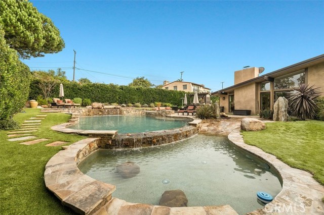 2004 Noya Place, Palos Verdes Estates, California 90274, 4 Bedrooms Bedrooms, ,3 BathroomsBathrooms,Residential,Sold,Noya Place,PV20222273