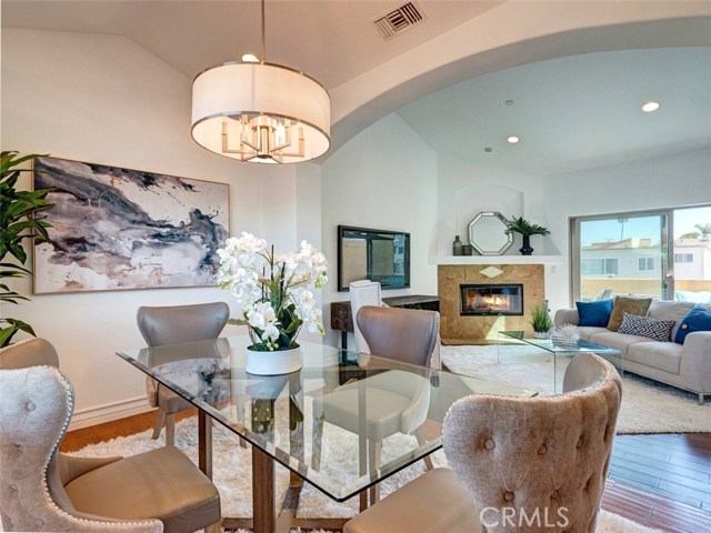 2604 Carnegie Lane, Redondo Beach, California 90278, 3 Bedrooms Bedrooms, ,2 BathroomsBathrooms,Residential,Sold,Carnegie,SB19239735