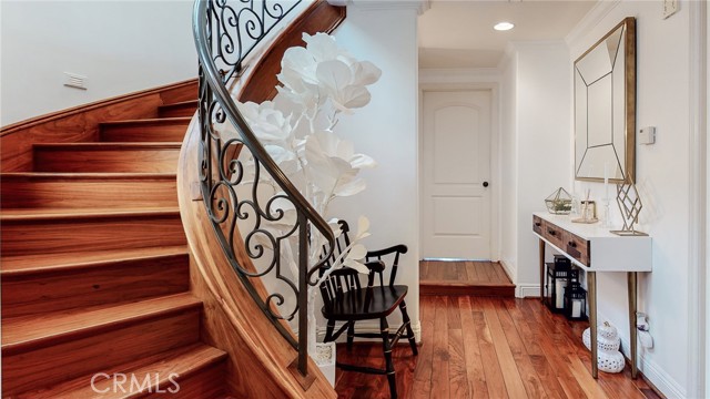 333 21st Place, Manhattan Beach, California 90266, 3 Bedrooms Bedrooms, ,3 BathroomsBathrooms,Residential,Sold,21st,SB21154619
