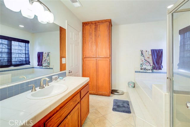 1924 Mathews Avenue, Redondo Beach, California 90278, 3 Bedrooms Bedrooms, ,2 BathroomsBathrooms,Residential,Sold,Mathews,SB19050062
