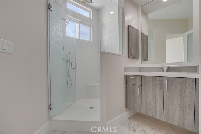 MASTER BATH SHOWER