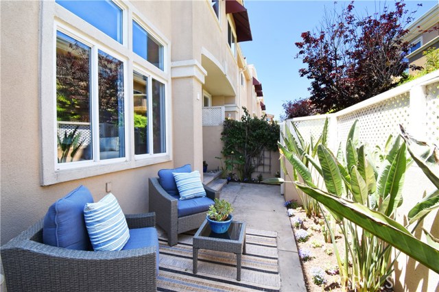 1732 Ruxton Lane, Redondo Beach, California 90278, 3 Bedrooms Bedrooms, ,2 BathroomsBathrooms,Residential,Sold,Ruxton,SB20077522