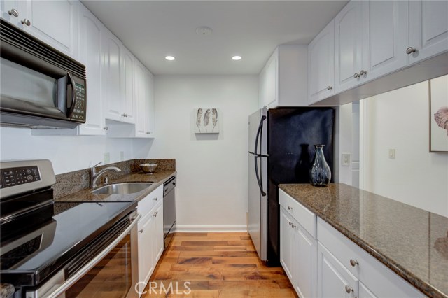 601 Prospect Avenue, Redondo Beach, California 90277, 2 Bedrooms Bedrooms, ,1 BathroomBathrooms,Residential,Sold,Prospect,SB18289971