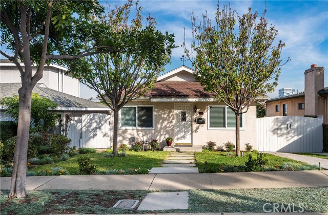 2 Bed Home for Sale in El Segundo, California