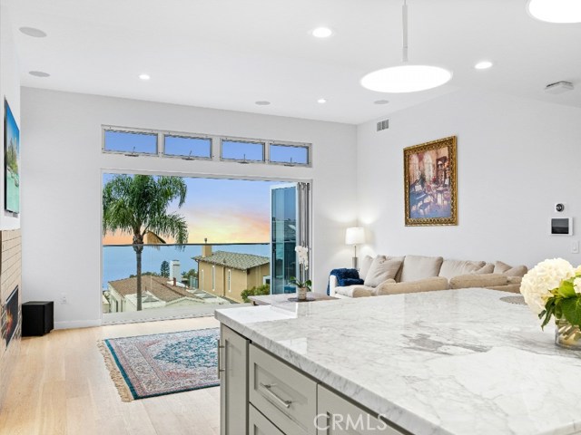 Photo of 908 Quivera Street, Laguna Beach, CA 92651