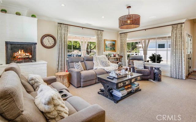 37 Dapplegray Lane, Rolling Hills Estates, California 90274, 4 Bedrooms Bedrooms, ,3 BathroomsBathrooms,Residential,Sold,Dapplegray,PV19062488