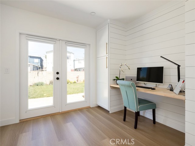 Second bedroom (Used as an office)