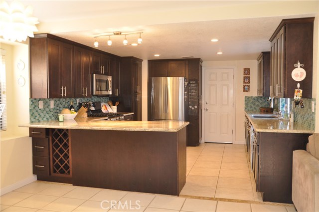 2303 Curtis Avenue, Redondo Beach, California 90278, 4 Bedrooms Bedrooms, ,3 BathroomsBathrooms,Residential,Sold,Curtis,SB17129161