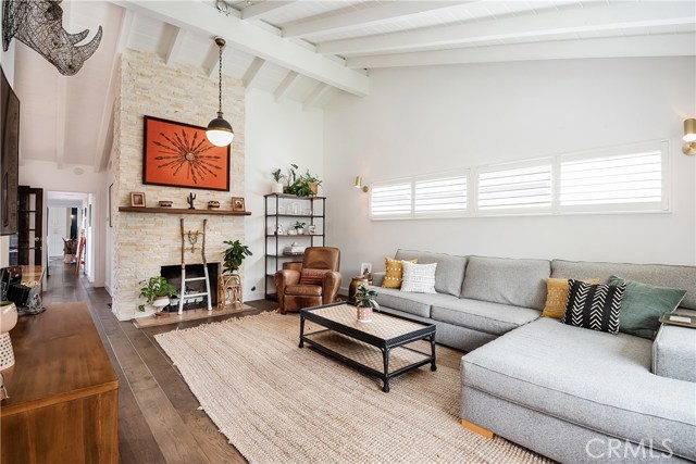 558 Rosecrans Avenue, Manhattan Beach, California 90266, 3 Bedrooms Bedrooms, ,3 BathroomsBathrooms,Residential,Sold,Rosecrans,SB20105712