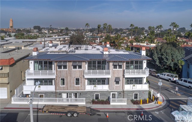 761 Manhattan Beach Boulevard, Manhattan Beach, California 90266, 2 Bedrooms Bedrooms, ,2 BathroomsBathrooms,Residential,Sold,Manhattan Beach,SB18013601