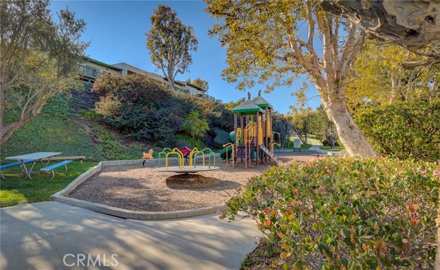 95 Cypress Way, Rolling Hills Estates, California 90274, 3 Bedrooms Bedrooms, ,3 BathroomsBathrooms,Residential,Sold,Cypress,SB18047500