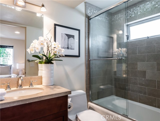 1523 Manhattan Avenue, Hermosa Beach, California 90254, 4 Bedrooms Bedrooms, ,5 BathroomsBathrooms,Residential,Sold,Manhattan,SB18207493