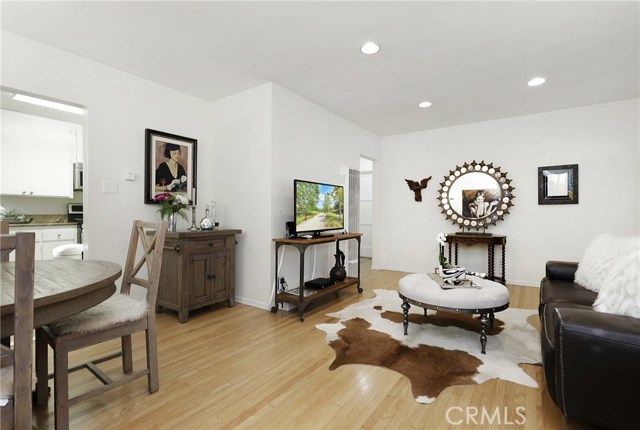 1713 Wendy Way, Manhattan Beach, California 90266, 2 Bedrooms Bedrooms, ,1 BathroomBathrooms,Residential,Sold,Wendy,SW18295611