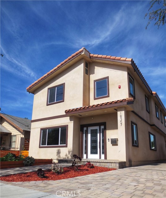 18307 Grevillea Avenue, Redondo Beach, California 90278, 4 Bedrooms Bedrooms, ,2 BathroomsBathrooms,Residential,Sold,Grevillea,SB20104157