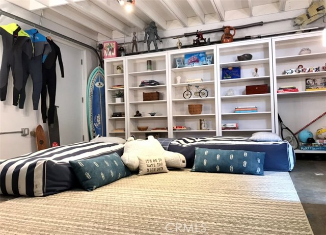 133 1st Street, Manhattan Beach, California 90266, 3 Bedrooms Bedrooms, ,2 BathroomsBathrooms,Residential,Sold,1st,SB20052011