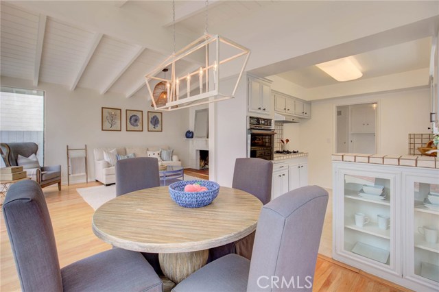 729 12th Street, Manhattan Beach, California 90266, 3 Bedrooms Bedrooms, ,2 BathroomsBathrooms,Residential,Sold,12th,SB19138998