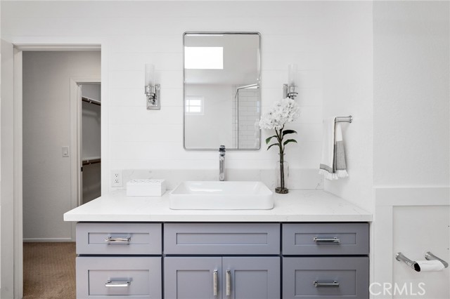 High quality single bathroom vanity.