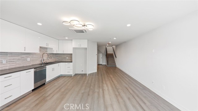 1702 Carlson Lane, Redondo Beach, California 90278, 3 Bedrooms Bedrooms, ,3 BathroomsBathrooms,Residential,Sold,Carlson,PV20186639