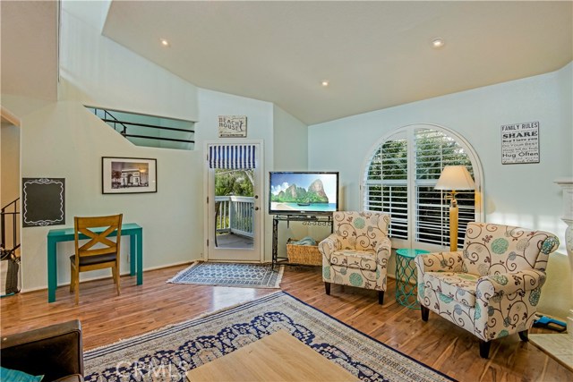 1109 Valley Drive, Hermosa Beach, California 90254, 2 Bedrooms Bedrooms, ,2 BathroomsBathrooms,Residential,Sold,Valley,SB17110855