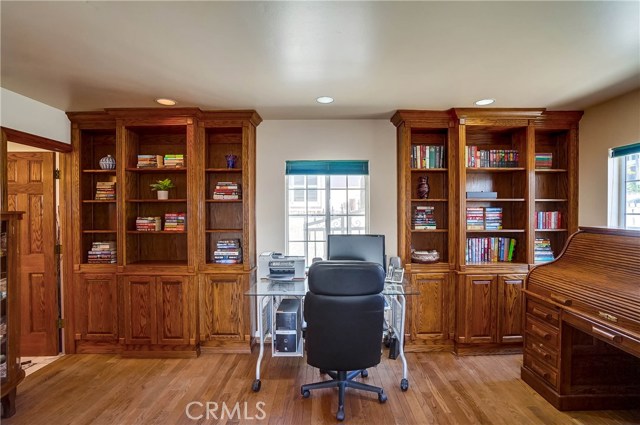 2412 Ives Lane, Redondo Beach, California 90278, 3 Bedrooms Bedrooms, ,2 BathroomsBathrooms,Residential,Sold,Ives,SB20100706