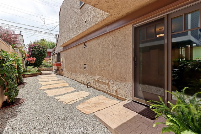 1907 Belmont Lane, Redondo Beach, California 90278, 3 Bedrooms Bedrooms, ,3 BathroomsBathrooms,Residential,Sold,Belmont,SB21076465