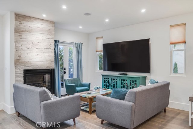 18228 Grevillea Avenue, Redondo Beach, California 90278, 4 Bedrooms Bedrooms, ,2 BathroomsBathrooms,Residential,Sold,Grevillea,SB20254175