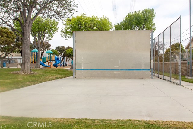 2502 Graham Avenue, Redondo Beach, California 90278, 3 Bedrooms Bedrooms, ,1 BathroomBathrooms,Residential,Sold,Graham,SB19074214