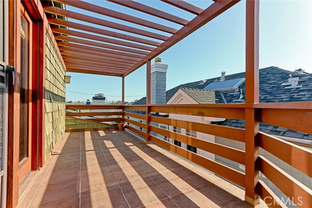 539 4th Street, Manhattan Beach, California 90266, 4 Bedrooms Bedrooms, ,3 BathroomsBathrooms,Residential,Sold,4th,SB21030047