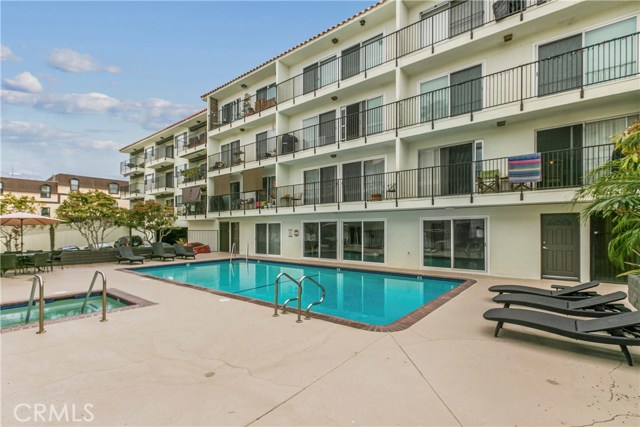 1720 Ardmore Avenue, Hermosa Beach, California 90254, 2 Bedrooms Bedrooms, ,1 BathroomBathrooms,Residential,Sold,Ardmore,SB19071889