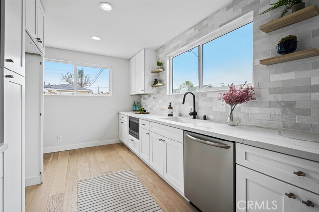 2200 Robinson Street, Redondo Beach, California 90278, 3 Bedrooms Bedrooms, ,2 BathroomsBathrooms,Residential,Sold,Robinson,PW21102931