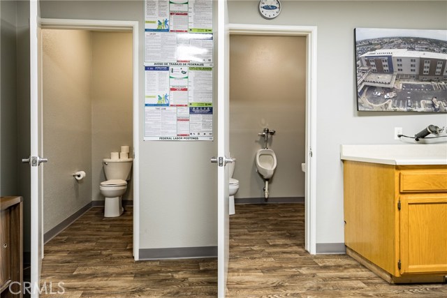 5th, 92410, ,Commercial,For Sale,5th,EV20163236