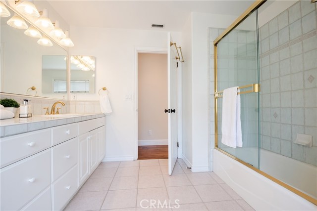 1420 Pine Avenue, Manhattan Beach, California 90266, 4 Bedrooms Bedrooms, ,2 BathroomsBathrooms,Residential,Sold,Pine,SB20094323