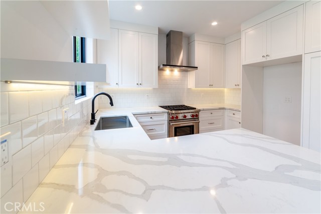 2313 Carnegie Lane, Redondo Beach, California 90278, 4 Bedrooms Bedrooms, ,4 BathroomsBathrooms,Residential,Sold,Carnegie,SB19139446