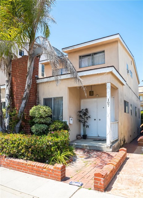 107 Manhattan Avenue, Hermosa Beach, California 90254, 3 Bedrooms Bedrooms, ,2 BathroomsBathrooms,Residential,Sold,Manhattan,SB20143697