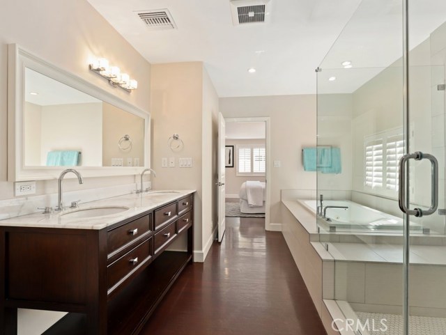 3 Bed Home for Sale in Encino, California