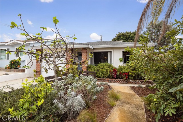 1708 Spreckels Lane, Redondo Beach, California 90278, 3 Bedrooms Bedrooms, ,2 BathroomsBathrooms,Residential,Sold,Spreckels,SB20220711