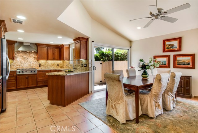 2115 Via Visalia, Palos Verdes Estates, California 90274, 3 Bedrooms Bedrooms, ,2 BathroomsBathrooms,Residential,Sold,Via Visalia,PV18145960