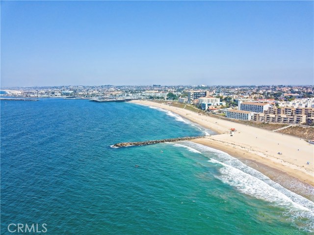 625 Broadway, Redondo Beach, California 90277, 4 Bedrooms Bedrooms, ,2 BathroomsBathrooms,Residential,Sold,Broadway,PV18217071