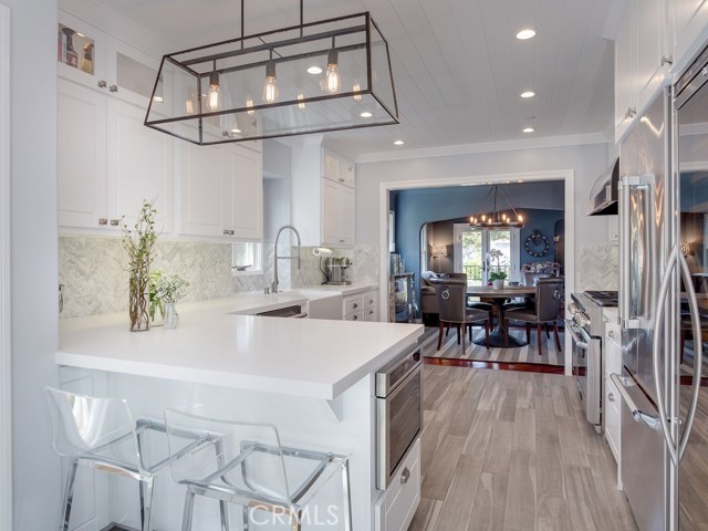 100 Irena Avenue, Redondo Beach, California 90277, 4 Bedrooms Bedrooms, ,3 BathroomsBathrooms,Residential,Sold,Irena,SB17089874