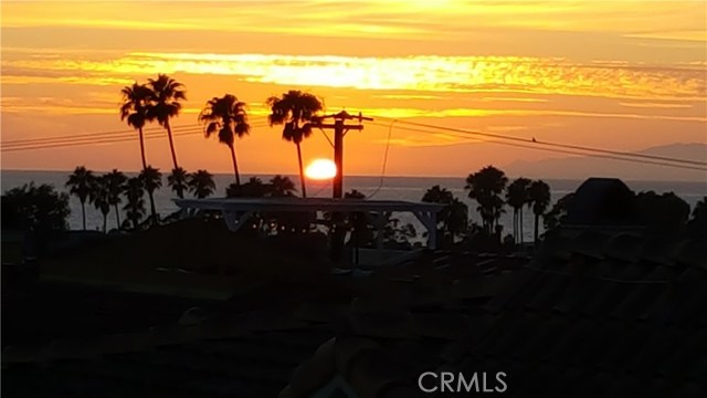 115 Guadalupe Avenue, Redondo Beach, California 90277, 2 Bedrooms Bedrooms, ,2 BathroomsBathrooms,Residential,Sold,Guadalupe,SB20054757