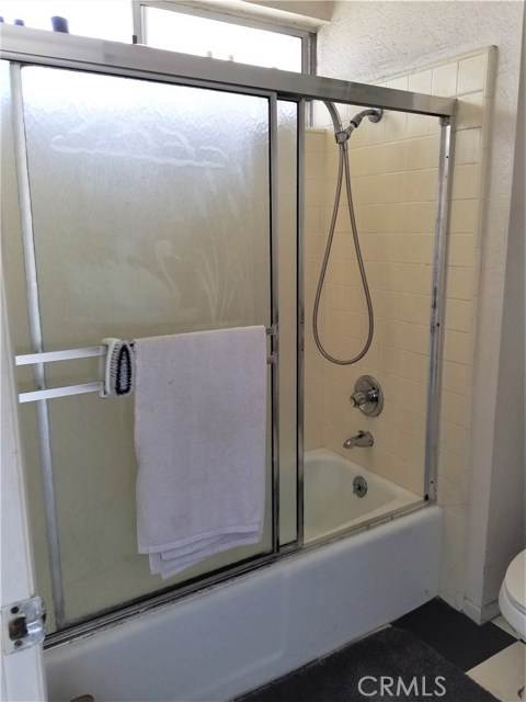 1320 12th Street, Manhattan Beach, California 90266, 2 Bedrooms Bedrooms, ,2 BathroomsBathrooms,Residential,Sold,12th,PW20041446