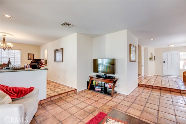 121 Helberta Avenue, Redondo Beach, California 90277, 3 Bedrooms Bedrooms, ,2 BathroomsBathrooms,Residential,Sold,Helberta,SB18224555