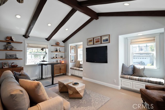 1724 Walnut Avenue, Manhattan Beach, California 90266, 4 Bedrooms Bedrooms, ,3 BathroomsBathrooms,Residential,Sold,Walnut,SB21065266